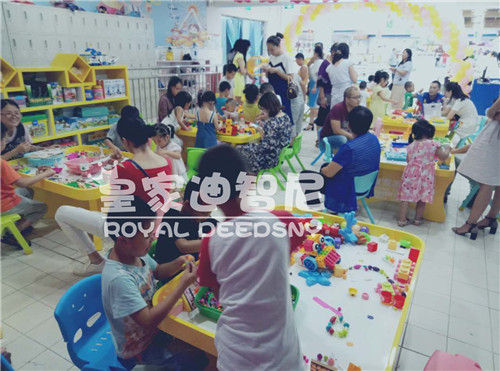 皇家迪智尼江西省瑞昌玩具加盟店今天盛大開業(yè)啦！