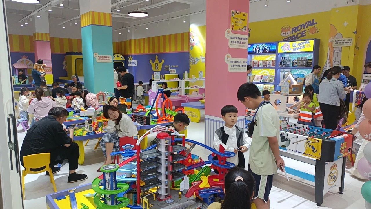 皇家迪智尼 I 新手創(chuàng)業(yè)學(xué)會(huì)動(dòng)“動(dòng)腦子”！